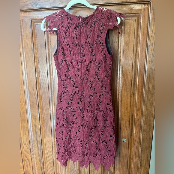 Lace overlay cocktail dress NWT - Picture 3 of 6